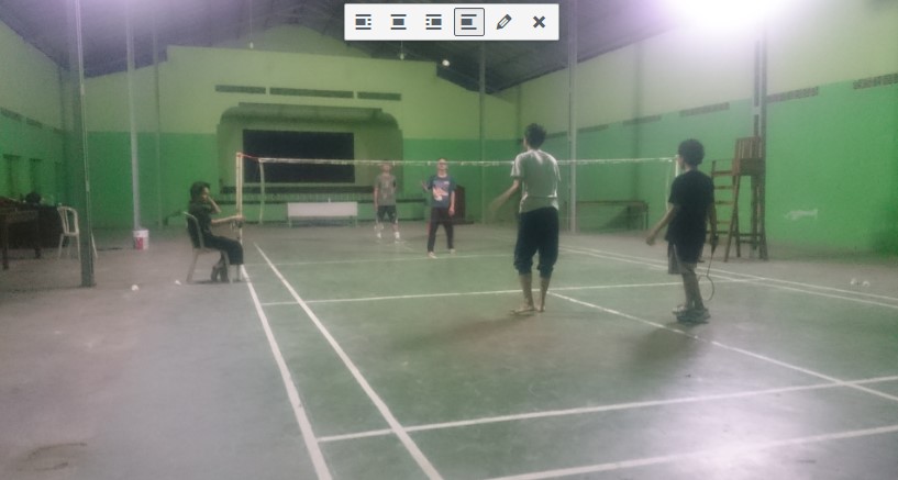 permainan badminton